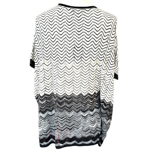 BCBGMaxAzria new tunic style top black and white short sleeve one size f… - Picture 3 of 7